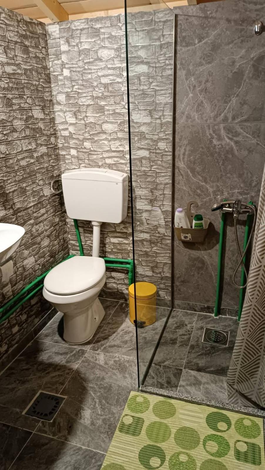 Bujtina Selimaj Plav